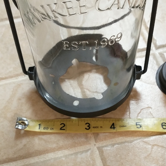 Yankee Candle Black Metal and Clear Glass Lantern - Picture 4 of 5